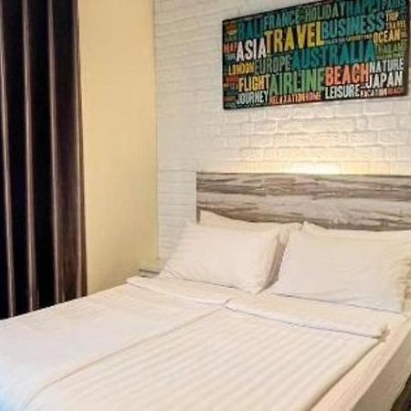 Bb House Mini Suite Hotel Банкок Екстериор снимка