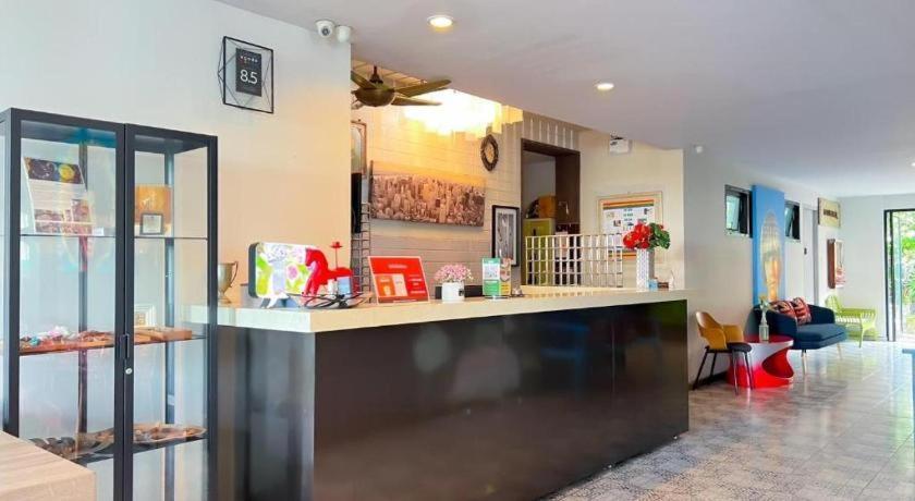 Bb House Mini Suite Hotel Банкок Екстериор снимка